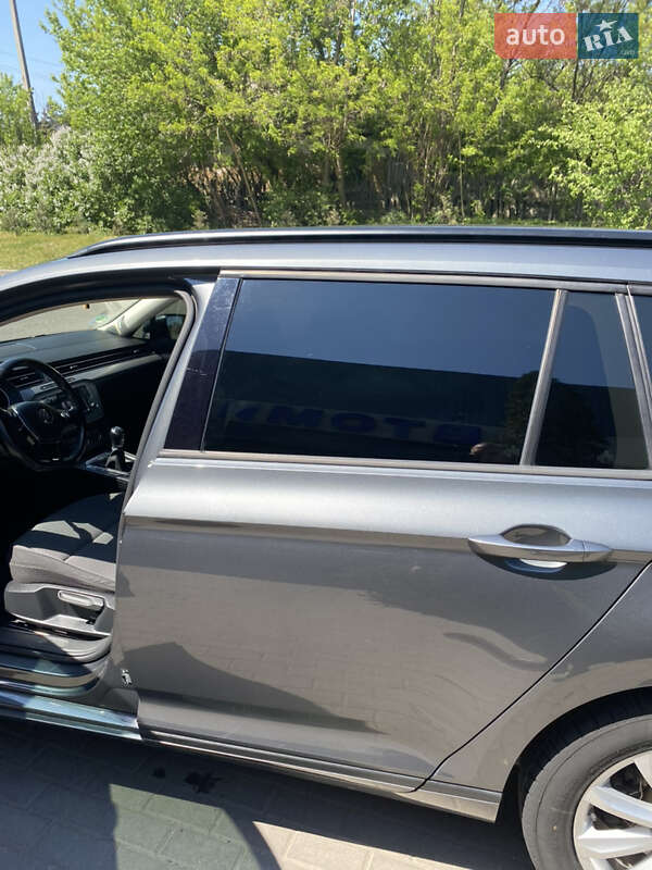 Универсал Volkswagen Passat 2016 в Павлограде фото 8 Универсал Volkswagen Passat 2016 в Павлограде