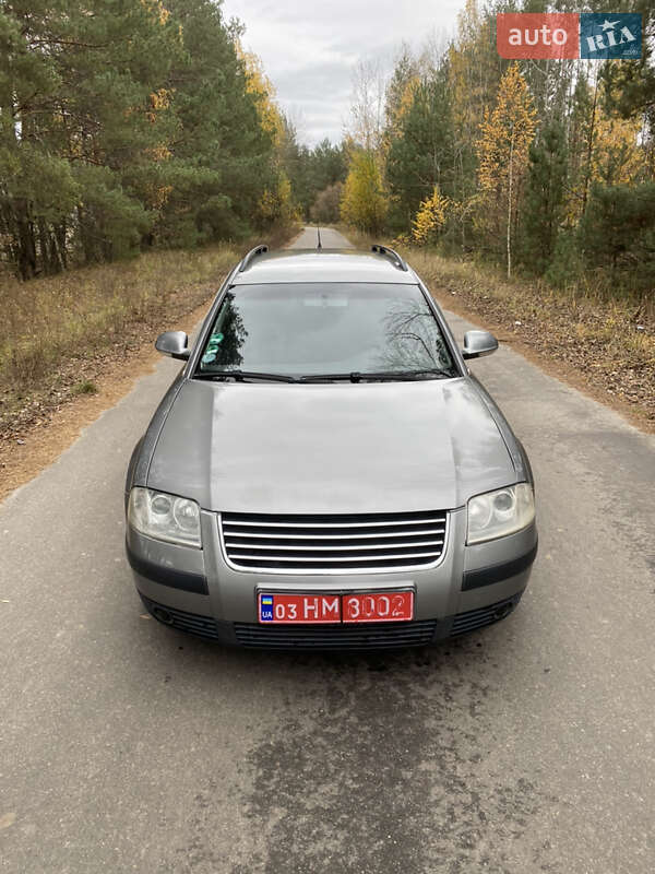 Универсал Volkswagen Passat 2003 в Киеве