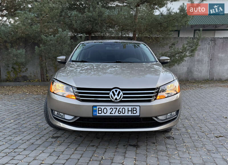 Седан Volkswagen Passat 2015 в Тернополі