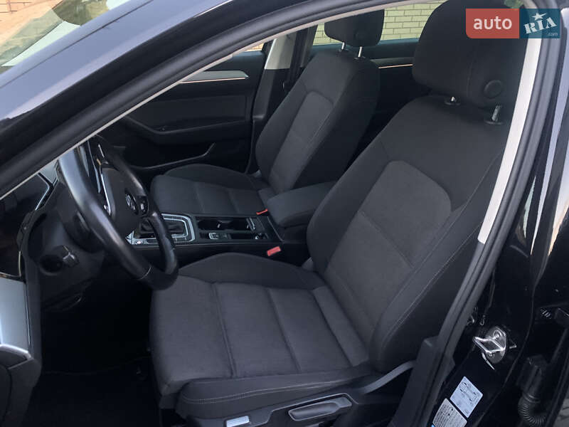 Універсал Volkswagen Passat 2019 в Стрию фото 25 Універсал Volkswagen Passat 2019 в Стрию