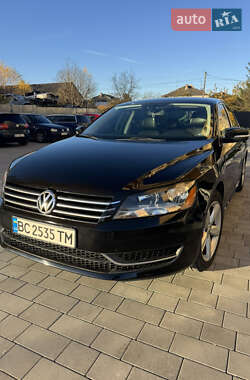 Седан Volkswagen Passat 2012 в Городке