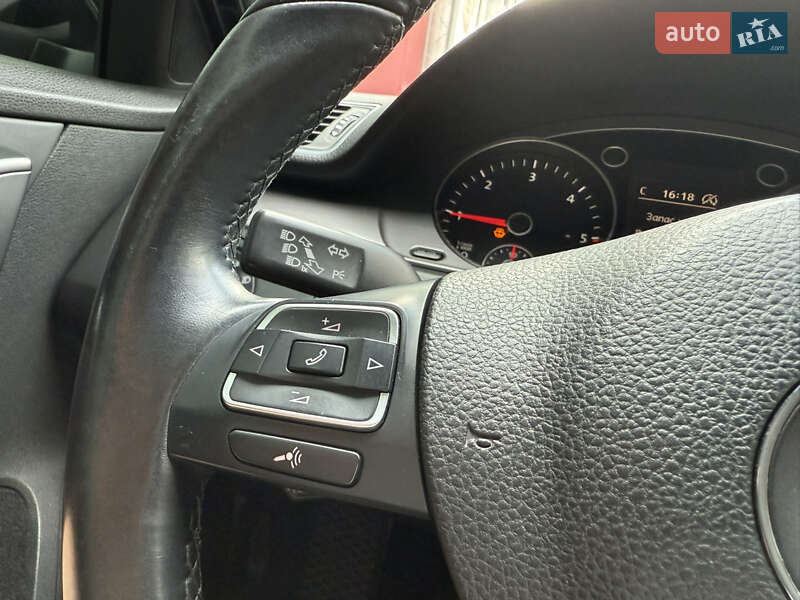 Универсал Volkswagen Passat 2014 в Киеве фото 34 Универсал Volkswagen Passat 2014 в Киеве