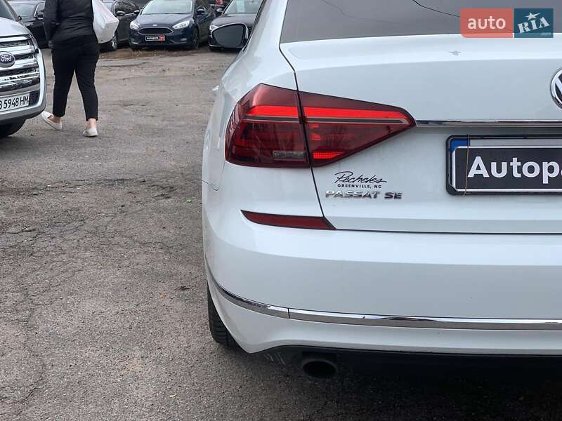 Седан Volkswagen Passat 2018 в Виннице