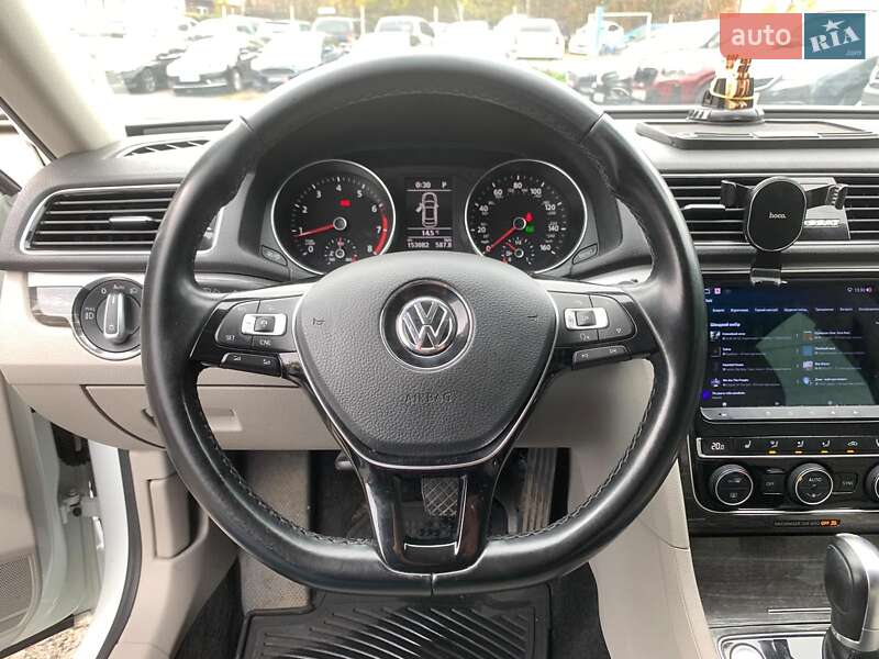 Седан Volkswagen Passat 2018 в Виннице