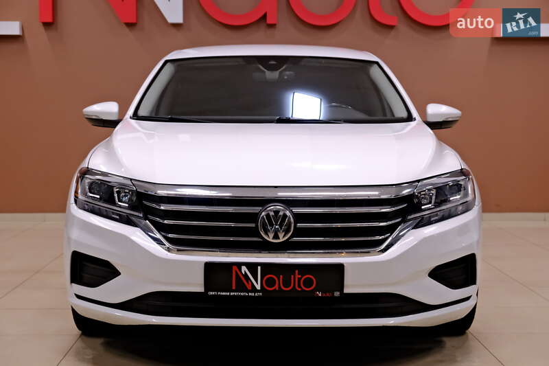 Седан Volkswagen Passat 2020 в Одессе