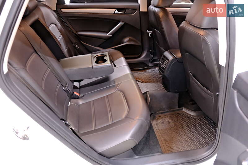 Седан Volkswagen Passat 2020 в Одессе