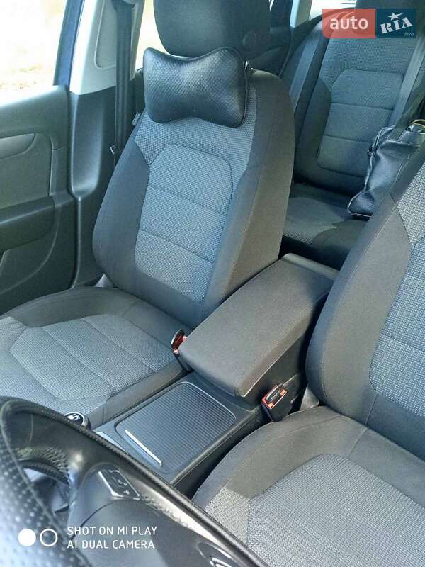 Универсал Volkswagen Passat 2011 в Сумах фото 28 Универсал Volkswagen Passat 2011 в Сумах