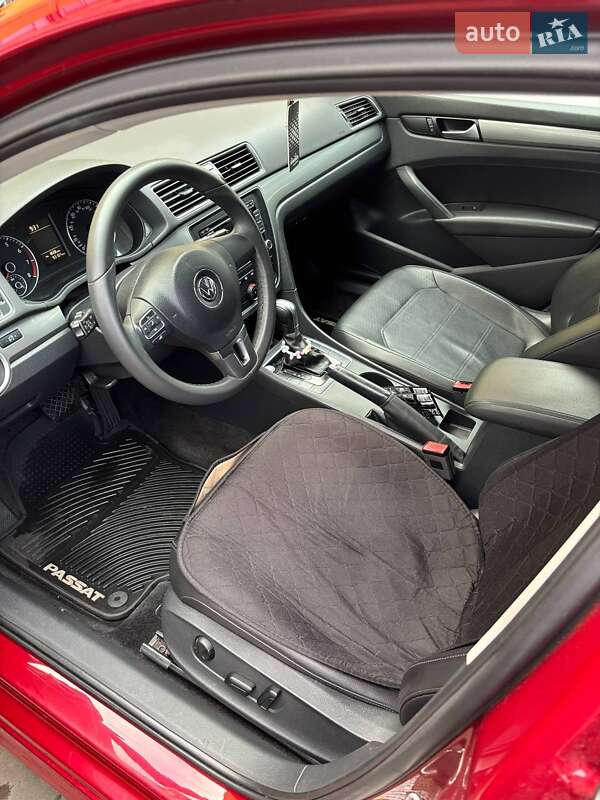 Седан Volkswagen Passat 2015 в Киеве фото 11 Седан Volkswagen Passat 2015 в Киеве
