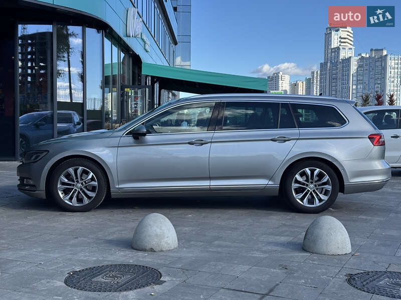 Універсал Volkswagen Passat 2016 в Києві