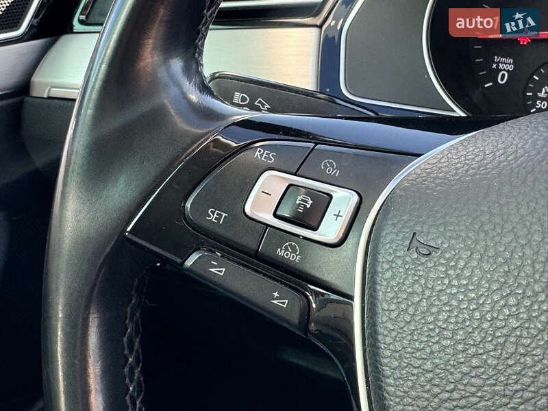 Універсал Volkswagen Passat 2016 в Києві