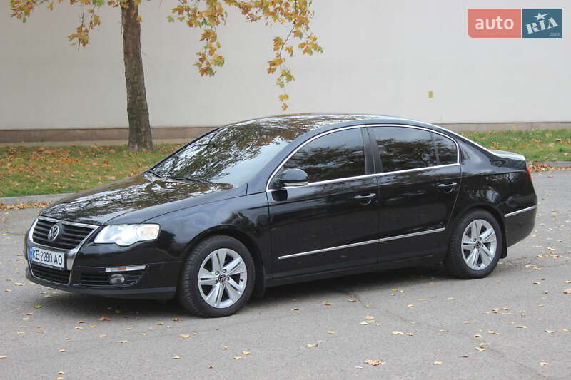 Седан Volkswagen Passat 2009 в Днепре