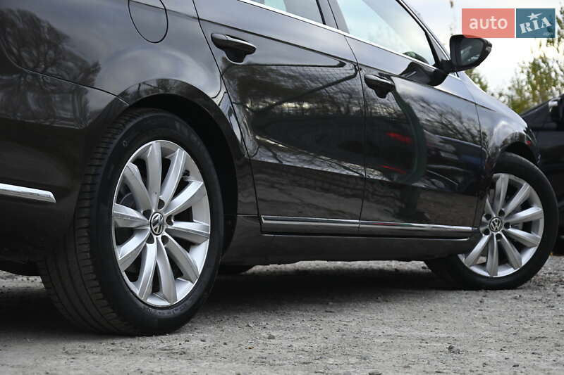 Универсал Volkswagen Passat 2012 в Бердичеве