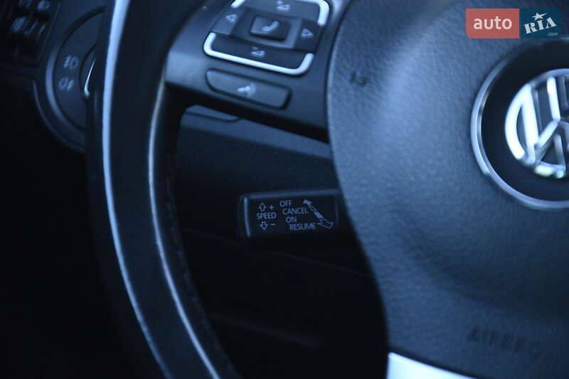 Универсал Volkswagen Passat 2012 в Бердичеве