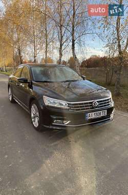 Седан Volkswagen Passat 2017 в Киеве
