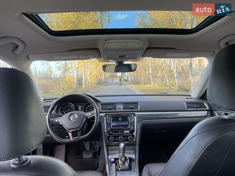 Седан Volkswagen Passat 2017 в Києві