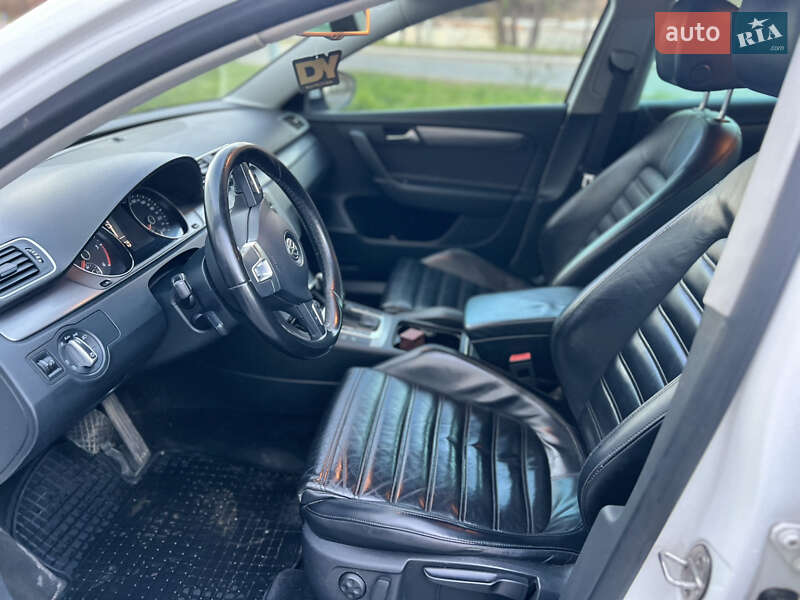 Универсал Volkswagen Passat 2011 в Львове фото 11 Универсал Volkswagen Passat 2011 в Львове