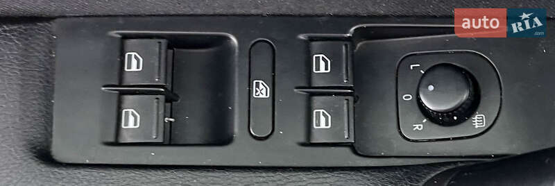 Універсал Volkswagen Passat 2013 в Львові фото 12 Універсал Volkswagen Passat 2013 в Львові