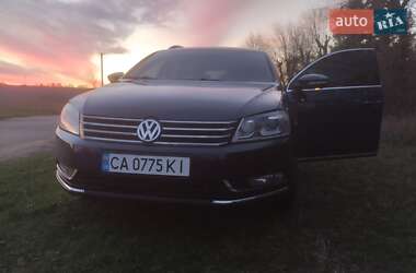 Універсал Volkswagen Passat 2012 в Смілі