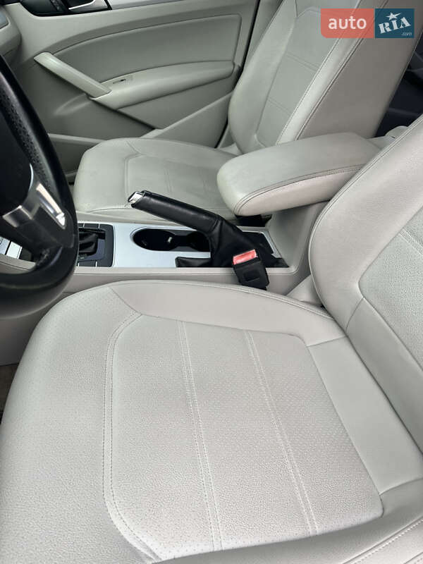 Седан Volkswagen Passat 2013 в Черновцах фото 13 Седан Volkswagen Passat 2013 в Черновцах