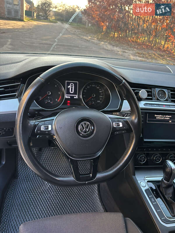 Универсал Volkswagen Passat 2015 в Житомире фото 21 Универсал Volkswagen Passat 2015 в Житомире