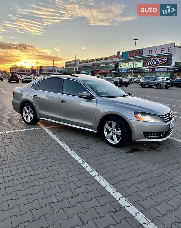 Седан Volkswagen Passat 2012 в Софиевской Борщаговке