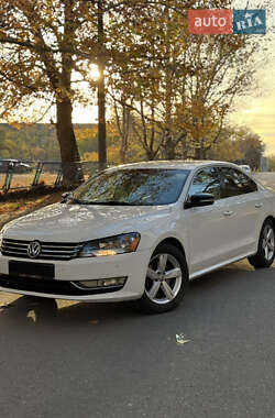 Седан Volkswagen Passat 2013 в Николаеве