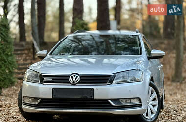 Універсал Volkswagen Passat 2012 в Дрогобичі