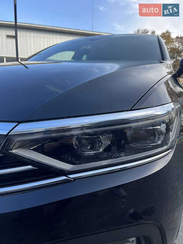 Универсал Volkswagen Passat 2022 в Луцке фото 14 Универсал Volkswagen Passat 2022 в Луцке