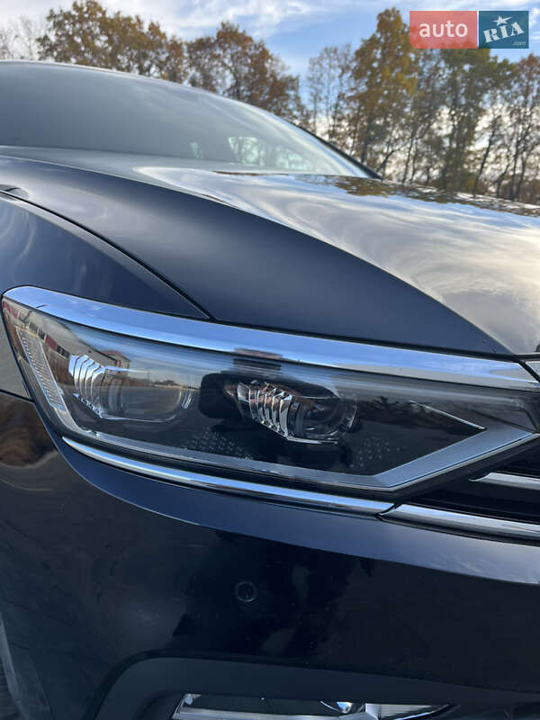 Универсал Volkswagen Passat 2022 в Луцке фото 15 Универсал Volkswagen Passat 2022 в Луцке