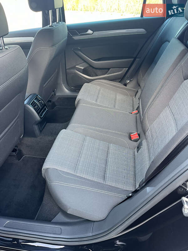 Универсал Volkswagen Passat 2022 в Луцке фото 46 Универсал Volkswagen Passat 2022 в Луцке