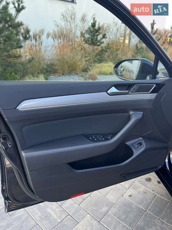 Универсал Volkswagen Passat 2022 в Луцке фото 47 Универсал Volkswagen Passat 2022 в Луцке