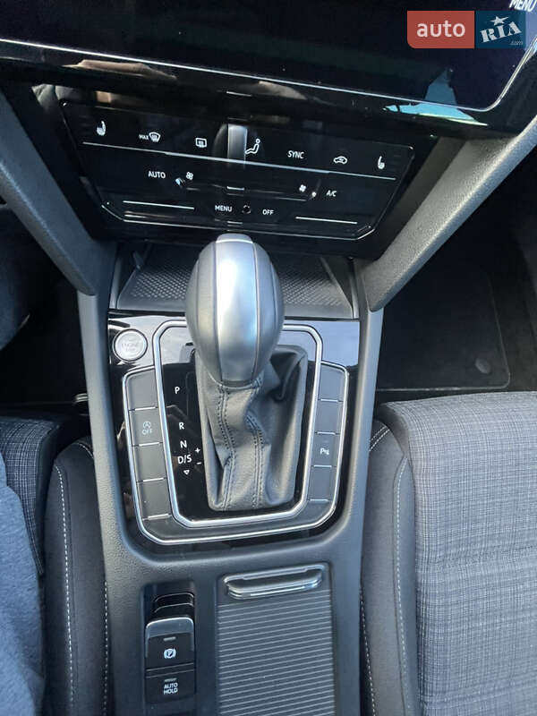 Универсал Volkswagen Passat 2022 в Луцке фото 55 Универсал Volkswagen Passat 2022 в Луцке