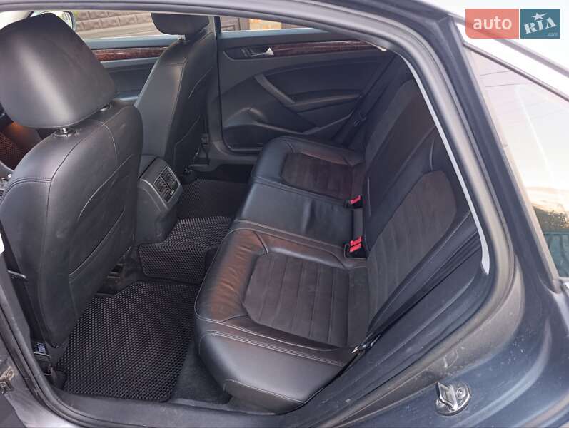 Седан Volkswagen Passat 2013 в Решетиловке фото 3 Седан Volkswagen Passat 2013 в Решетиловке