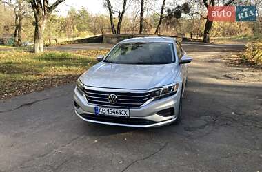 Седан Volkswagen Passat 2020 в Виннице