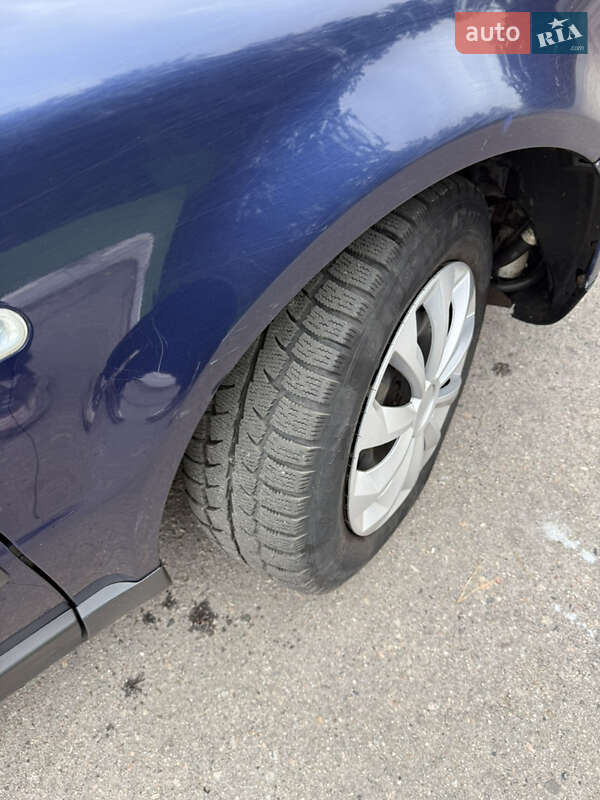 Седан Volkswagen Passat 2002 в Кременчуге фото 6 Седан Volkswagen Passat 2002 в Кременчуге