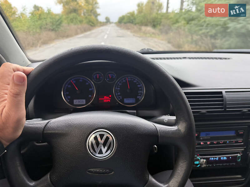 Седан Volkswagen Passat 2002 в Кременчуге фото 7 Седан Volkswagen Passat 2002 в Кременчуге