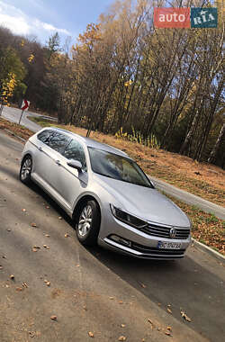 Универсал Volkswagen Passat 2015 в Стрые