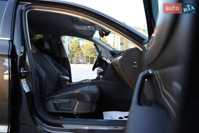 Универсал Volkswagen Passat 2023 в Дрогобыче фото 95 Универсал Volkswagen Passat 2023 в Дрогобыче