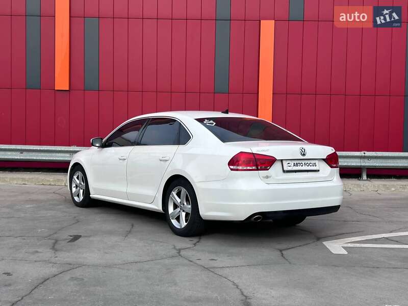Седан Volkswagen Passat 2013 в Киеве фото 6 Седан Volkswagen Passat 2013 в Киеве