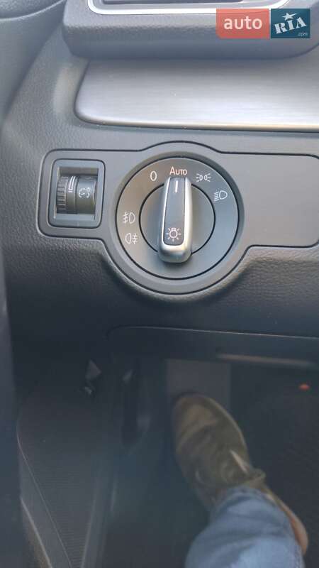 Универсал Volkswagen Passat 2012 в Львове