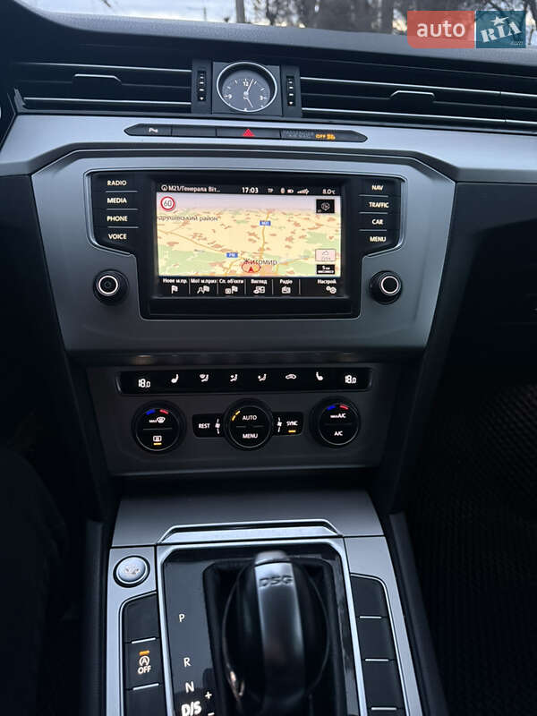 Универсал Volkswagen Passat 2016 в Житомире