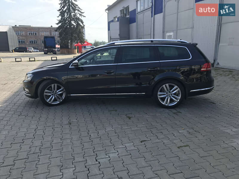 Універсал Volkswagen Passat 2013 в Чернівцях