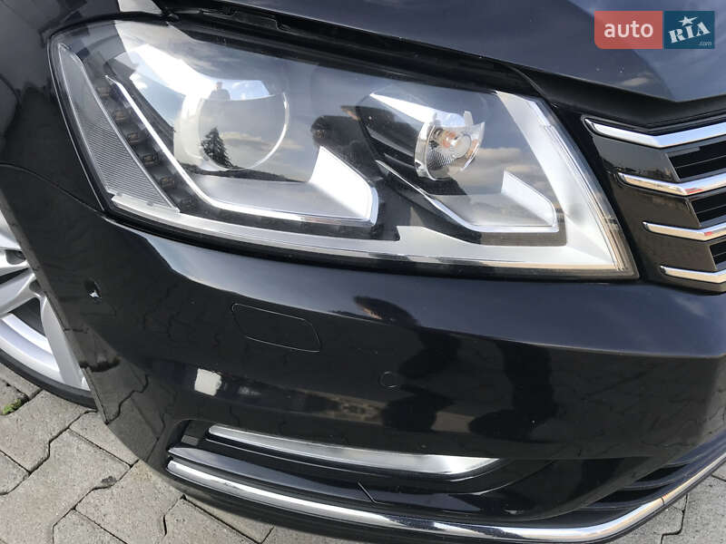 Універсал Volkswagen Passat 2013 в Чернівцях