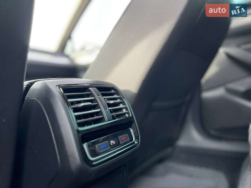 Універсал Volkswagen Passat 2016 в Києві