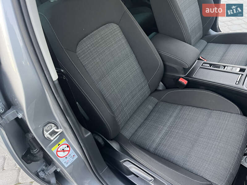 Универсал Volkswagen Passat 2021 в Дунаевцах фото 29 Универсал Volkswagen Passat 2021 в Дунаевцах