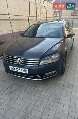 Универсал Volkswagen Passat 2011 в Мукачево