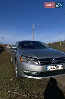Седан Volkswagen Passat 2013 в Кропивницком