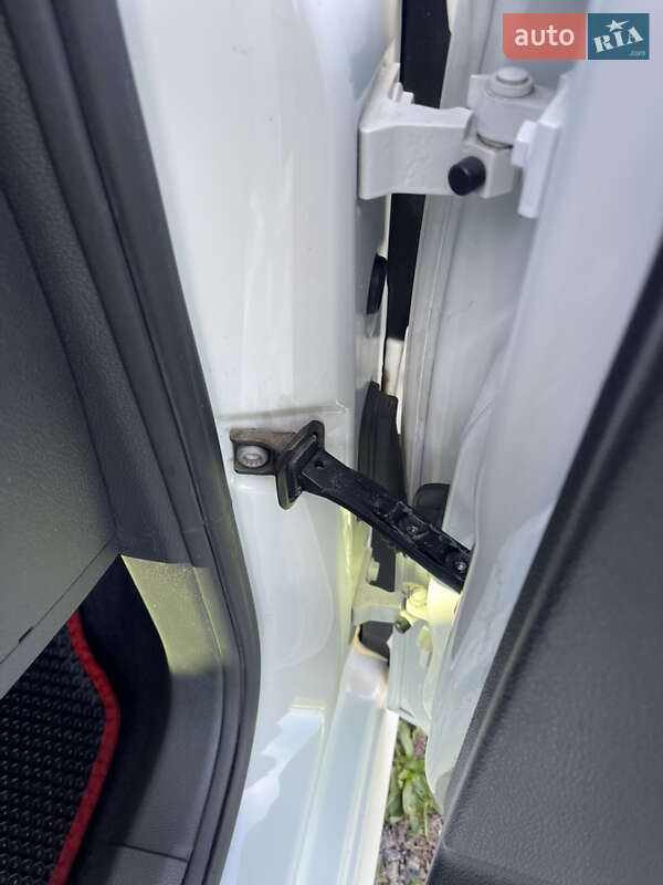 Седан Volkswagen Passat 2018 в Киеве фото 28 Седан Volkswagen Passat 2018 в Киеве