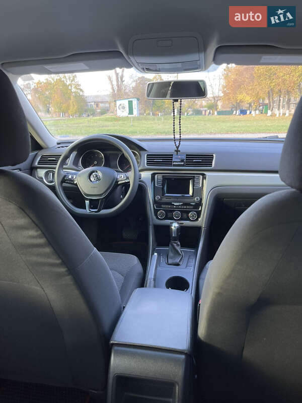 Седан Volkswagen Passat 2018 в Киеве фото 40 Седан Volkswagen Passat 2018 в Киеве