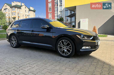 Универсал Volkswagen Passat 2015 в Черновцах